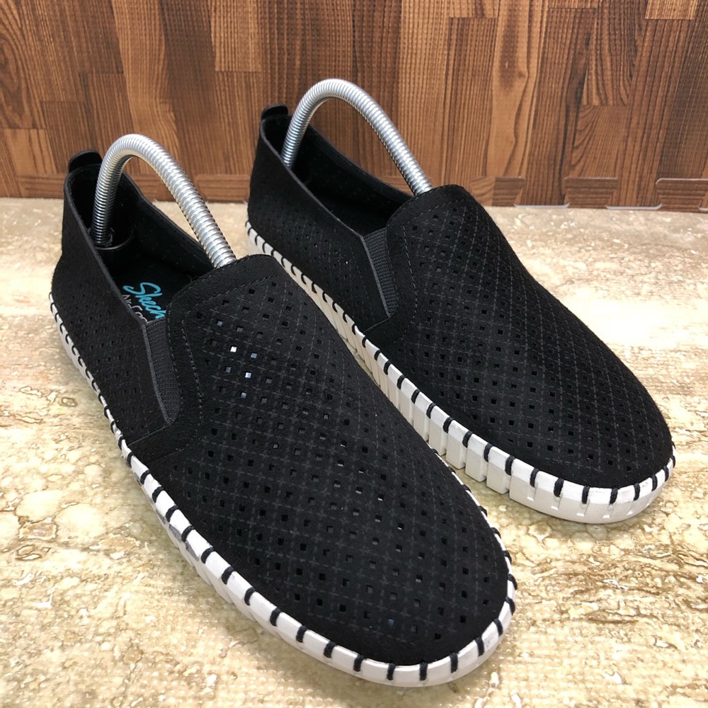 Skechers Air-Cooled Women's Black Size 9
